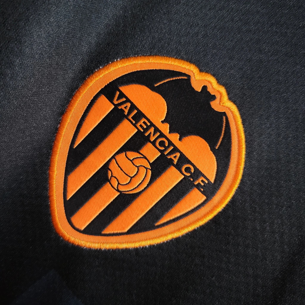 22/23 Valencia Away — foto 3