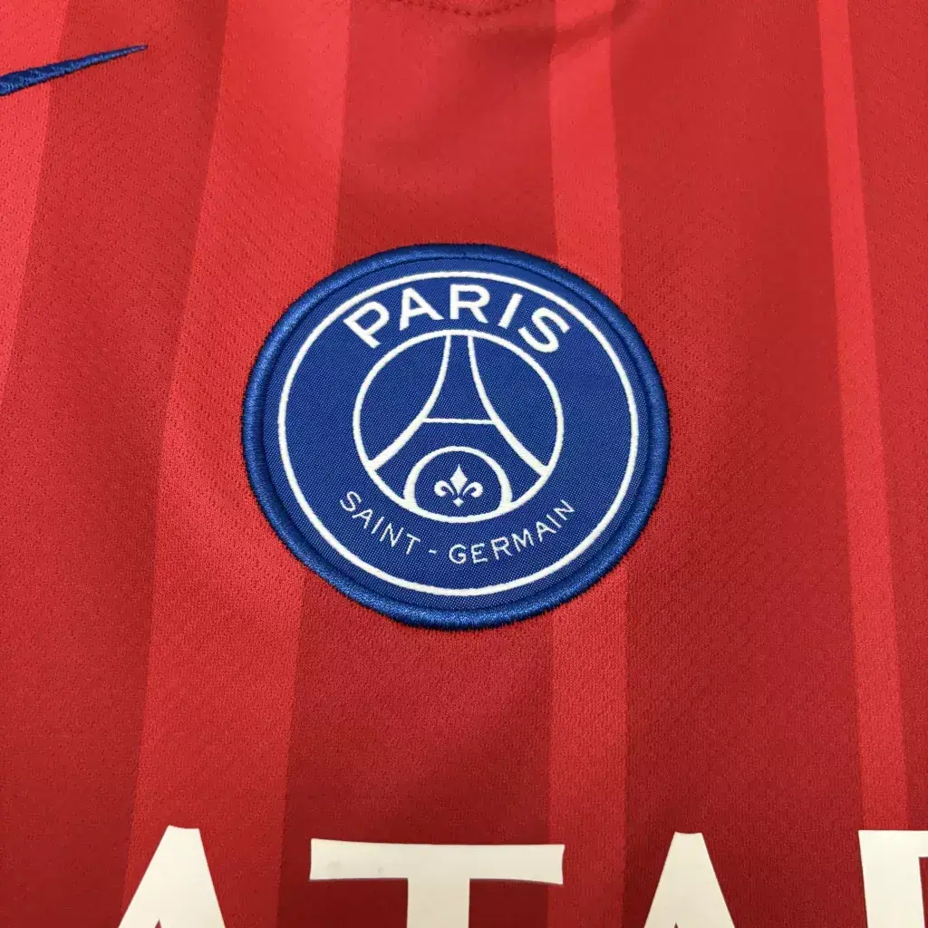 25/26 PSG Total 90 Jersey - Red/Blue — foto 4