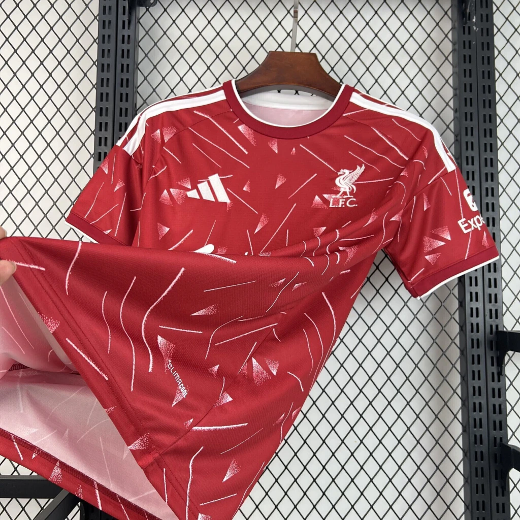26/27 Liverpool Home Jersey — foto 3