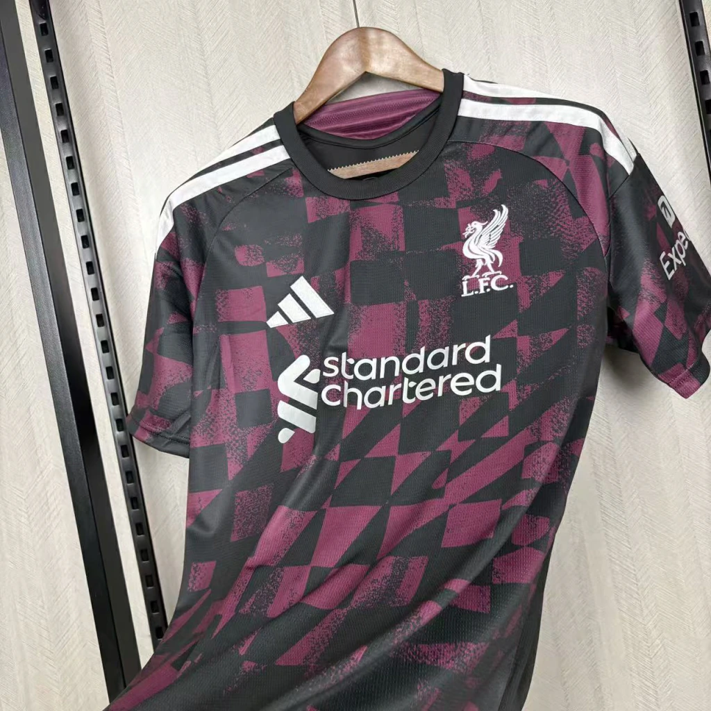 26/27 Liverpool Third Jersey — foto 6