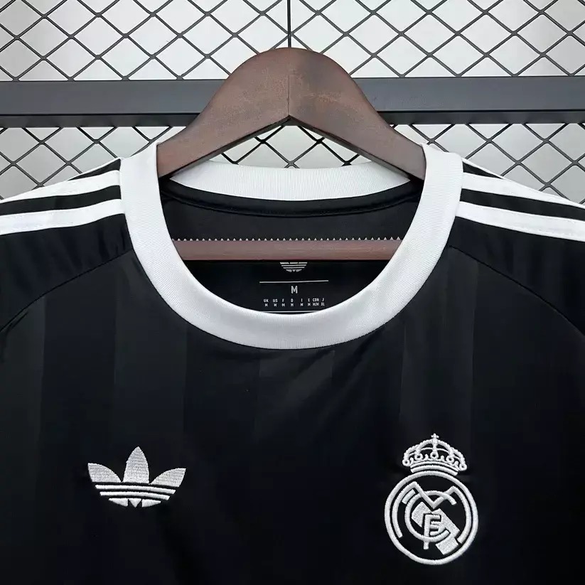 25/26 Real Madrid Black Special Edition Jersey — foto 3