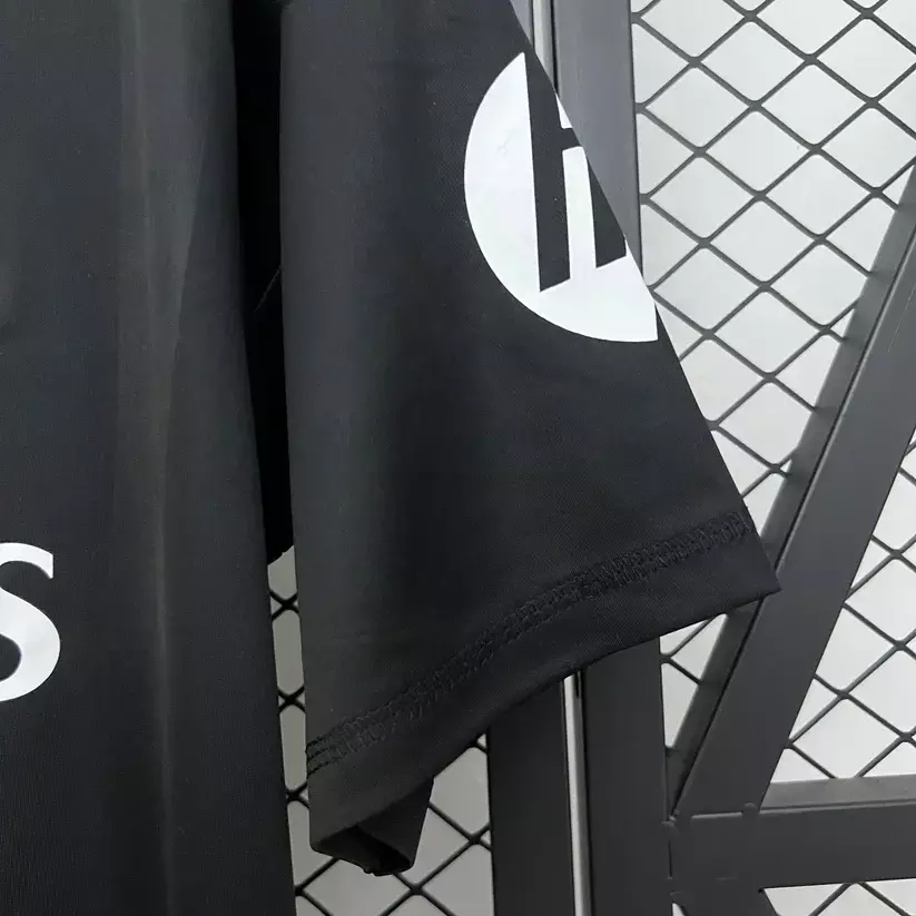 25/26 Real Madrid Black Special Edition Jersey — foto 6